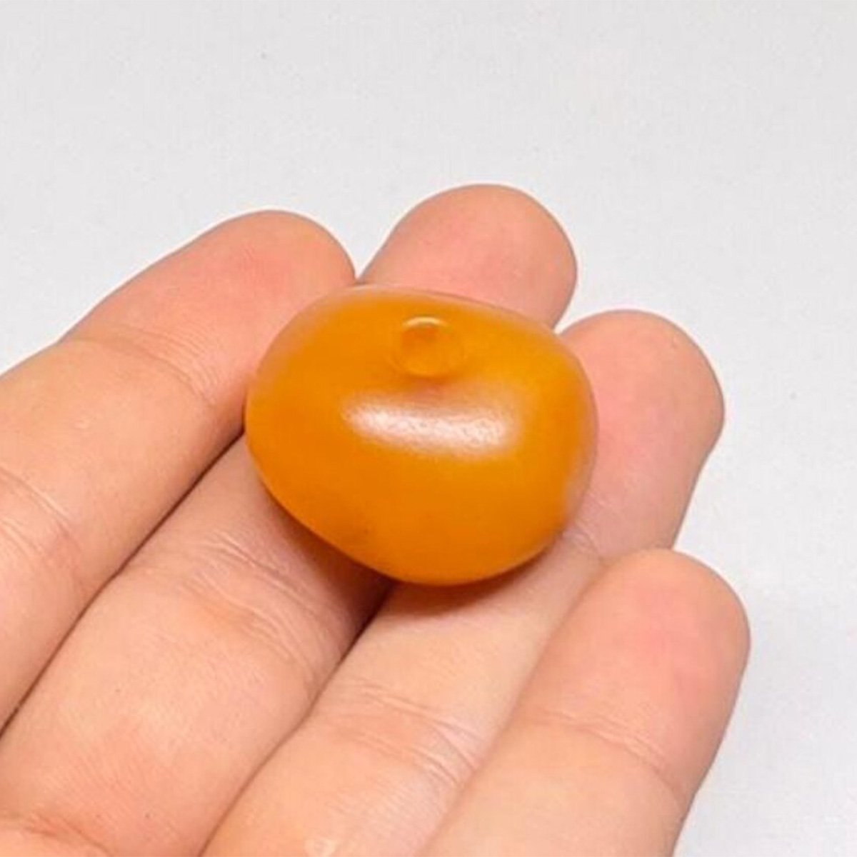 琥珀色 Ancient Moroccan Natural Baltic Amber Bead – Genuine Honey Amber for Jewelry Making-5 genuine_baltic_amber_bead_for_jewelry_making