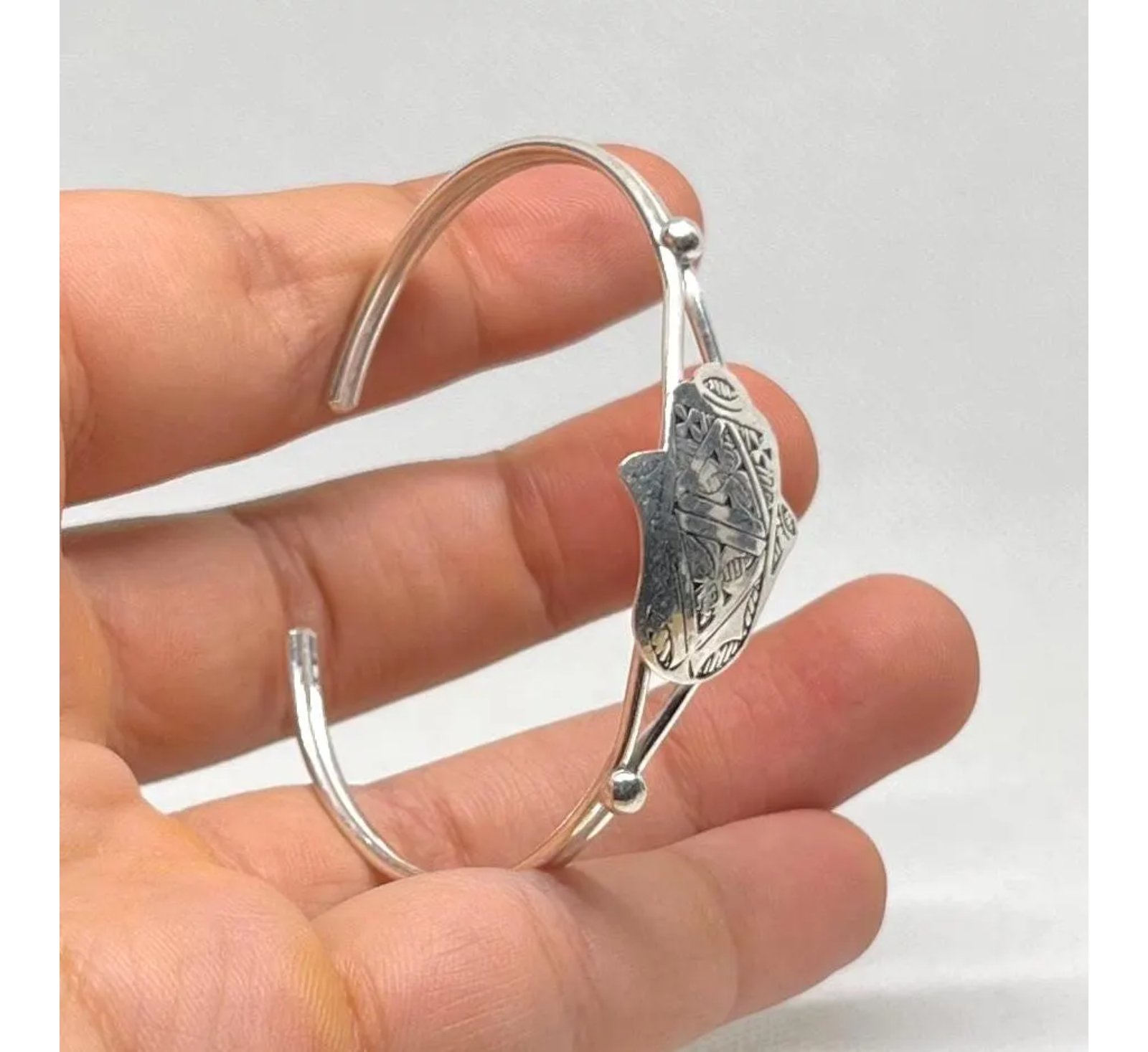 Hamsa Sterling Silver Bracelet – Handmade Hand of Fatima Sterling Engraved Moroccan Boho Tribal Ethnic Bangle For Women Men Hamsa Sterling Silver Bracelet – Handmade Hand of fatima Sterling Engraved Moroccan Boho Tribal Ethnic Bangle For Women