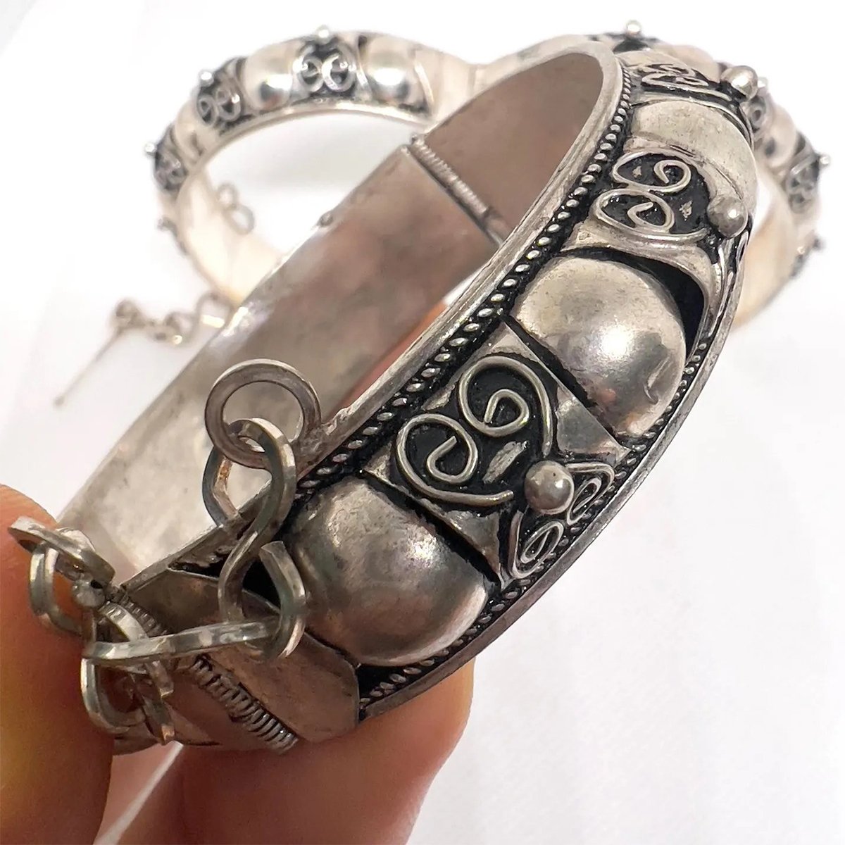 Tuareg Sterling Silver Cuff Bracelet – Handmade Sahara Moroccan Berber Tribal Engraved Bangle for Men & Women-1 engraved_tuareg_silver_bangle