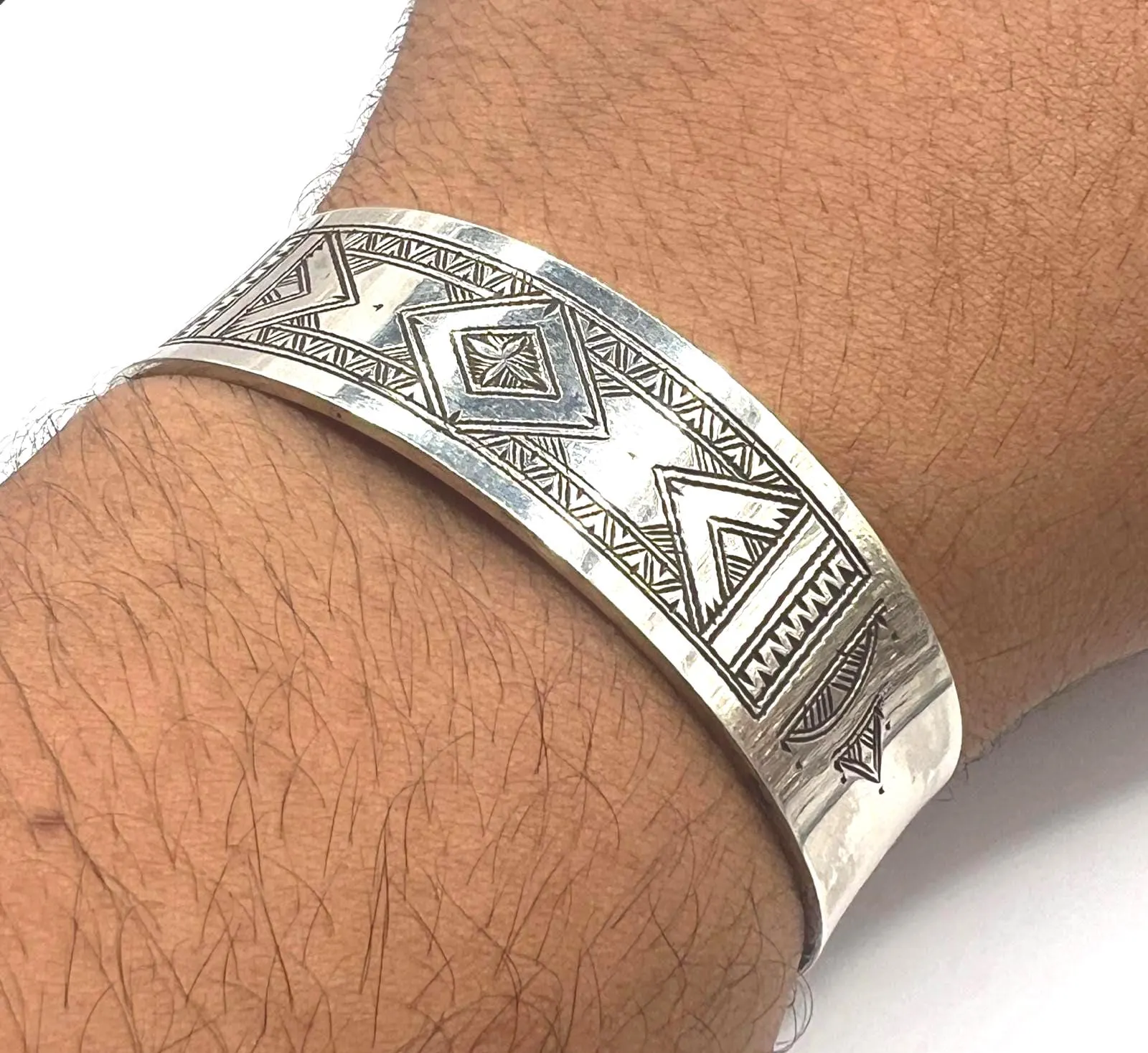 mens womens african handmade sterling berber tribal ethnic tribal silver cuff bracelet bangle moroccan tuareg african engraved handmade sterling berber mens women silver cuff bracelet bangle
