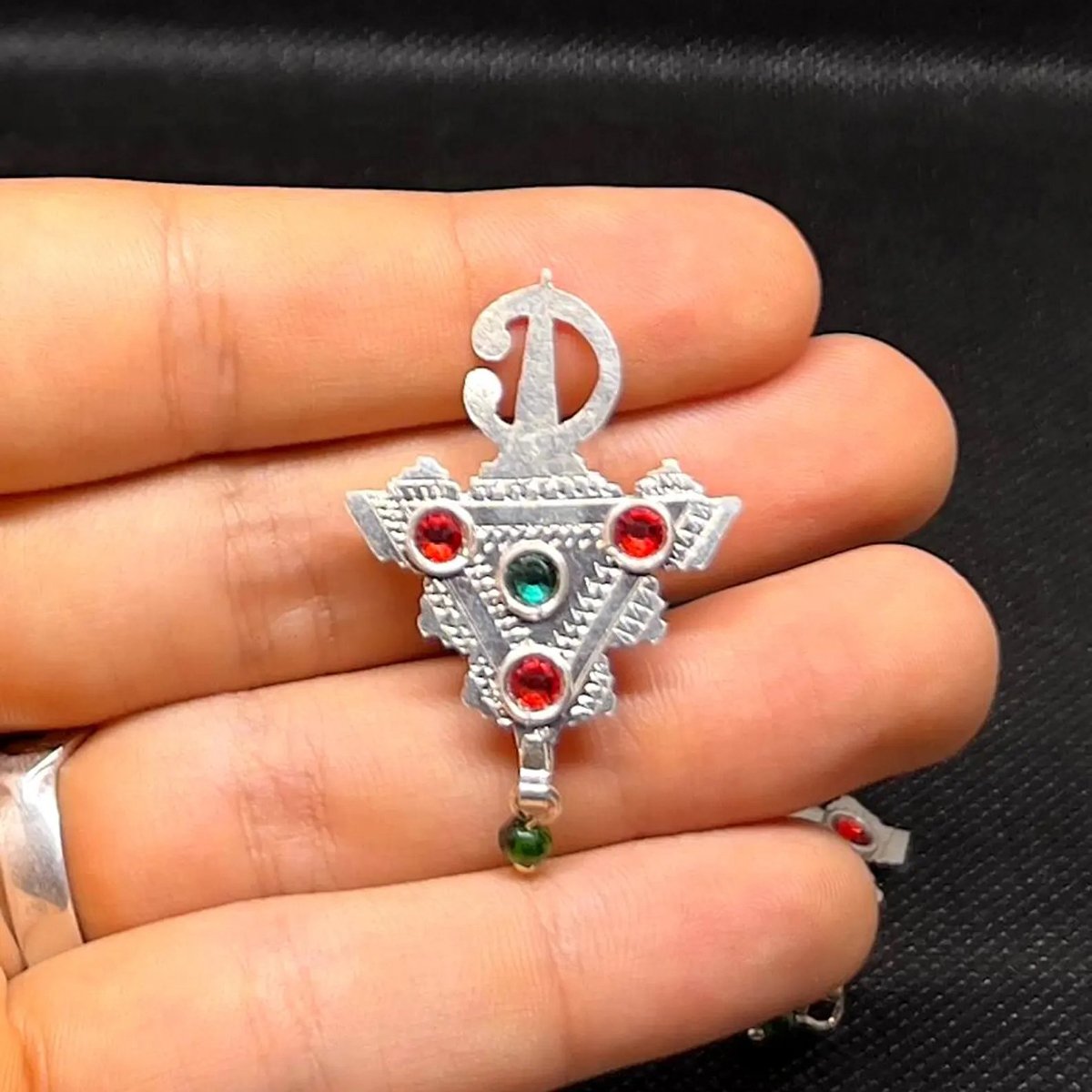 Berber Sterling Silver Brooch – Tizerzai Tazerzit Amazigh Fibula Jewelry-7 kabyle_berber_fibula_jewelry