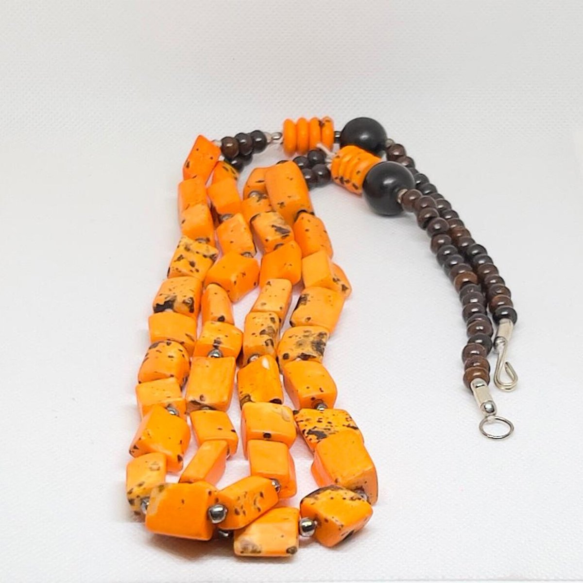 traditional_berber_coral_bead_jewelry