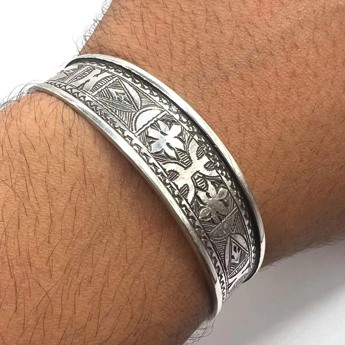 Moroccan Yaz Sterling Silver Cuff Bracelet – Handmade Berber Amazigh Tifinagh Bangle-4 handmade_moroccan_tribal_silver_bangle